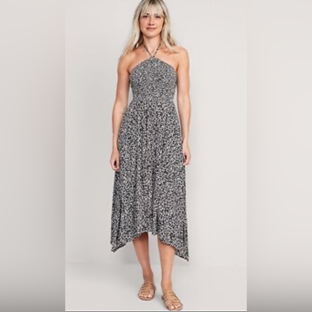 Old Navy Fit& Flare Elegant Black and White Women's  Crinkled Halter Dress SzS